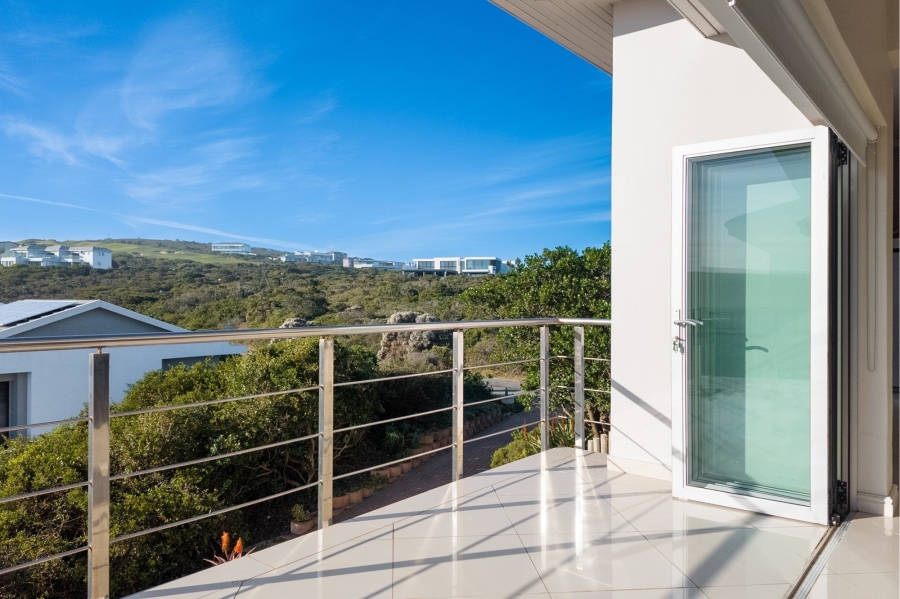 5 Bedroom Property for Sale in Pinnacle Point Golf Estate Western Cape